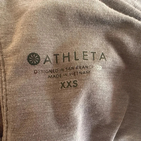 Athleta Grey Bells Essence V Neck Keyhole Cross Back Tank Top - Picture 7 of 7